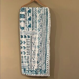 Urban Outfitters Turquoise and White Exotic Design Table Linen